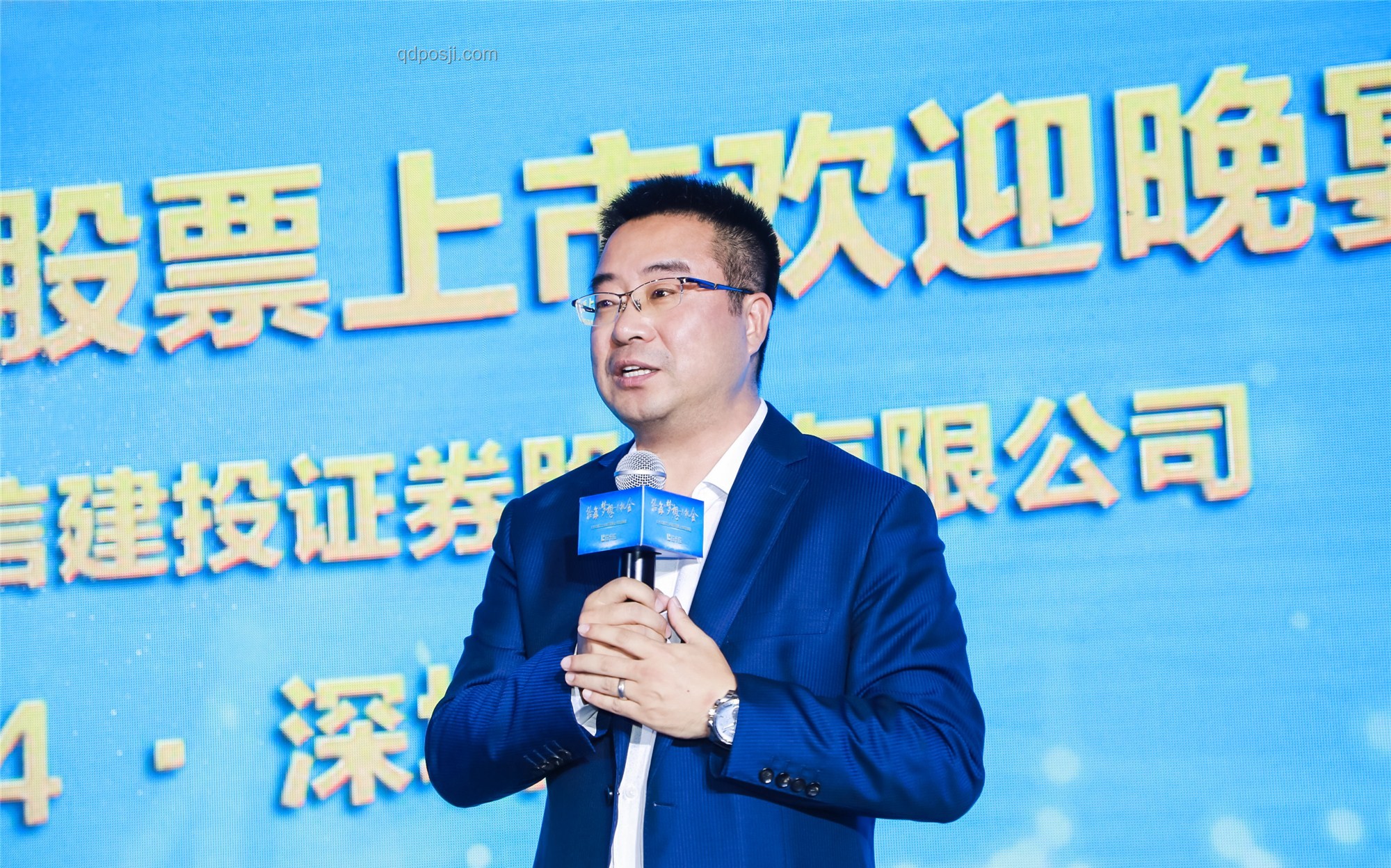 张桂梅信中的情感共鸣：情感驱动的创新启示录