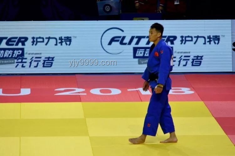 “特马”和解实操指南：马斯克深夜致电，万斯如何成关键？