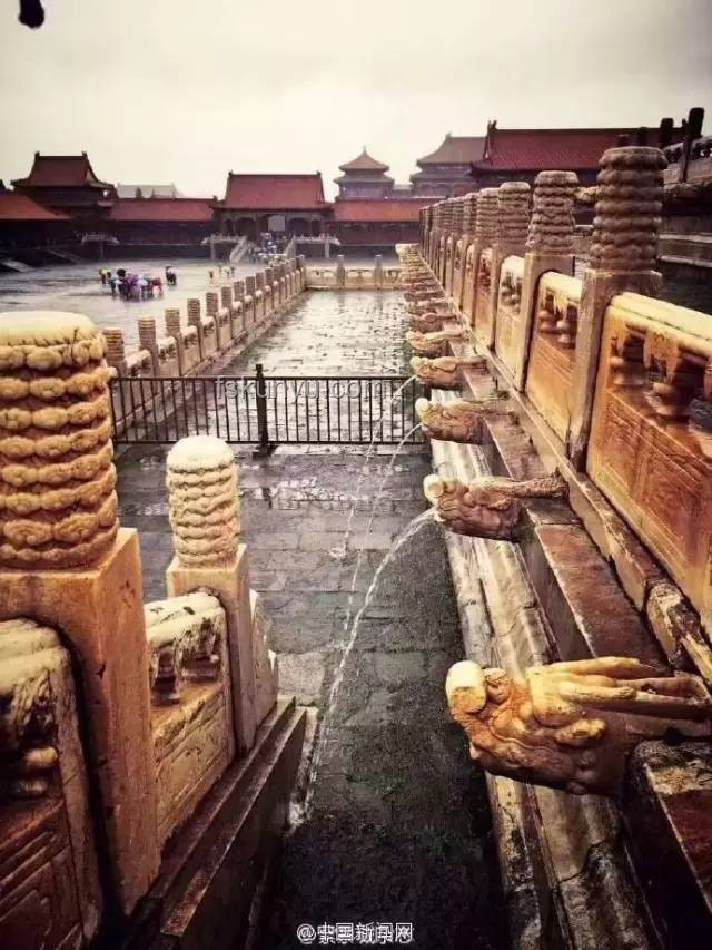 北京暴雨与故宫千龙吐水现象对比分析